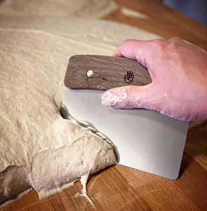 Bench Knife Smoked Oak - SIMPEL - sourdough & coffee